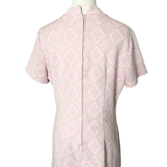 Vintage Pink Geometric Midi Dress - Picture 3 of 4